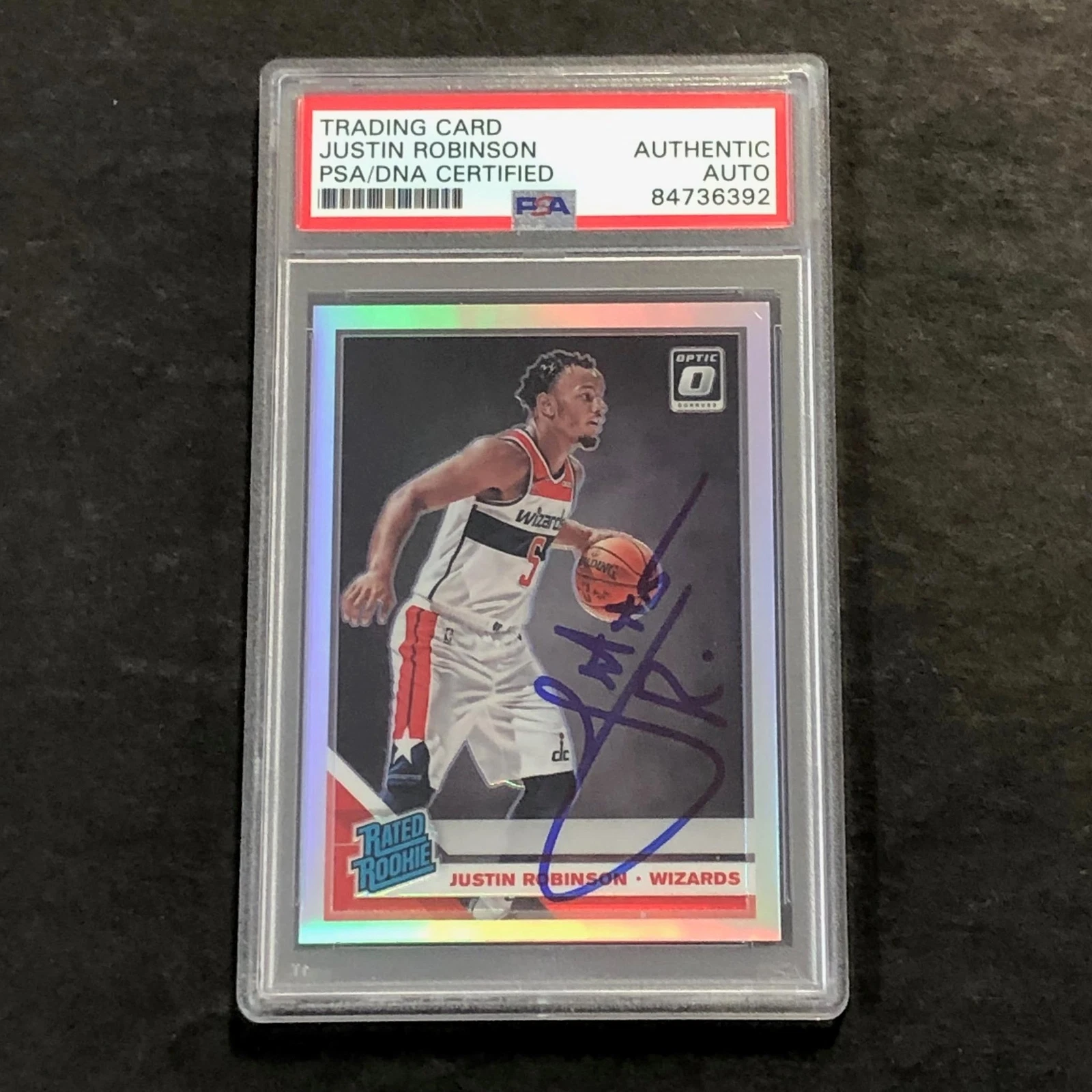 2019-20 OPTIC RATED ROOKIE #174 JUSTIN ROBINSON Signed Rookie Card AUTO PSA Slab