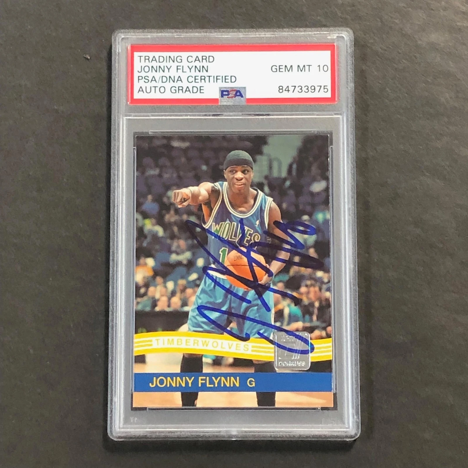 2010-11 Panini Donruss #121 JONNY FLYNN Signed Card PSA Slabbed Timberwolves