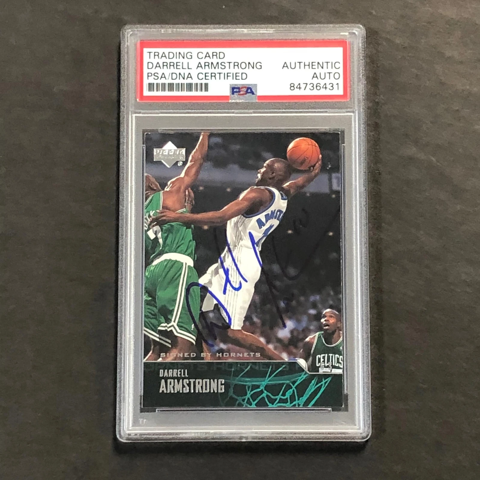 2003-04 Upper Deck #179 Darrell Armstrong Signed Card AUTO PSA Slabbed Hornets