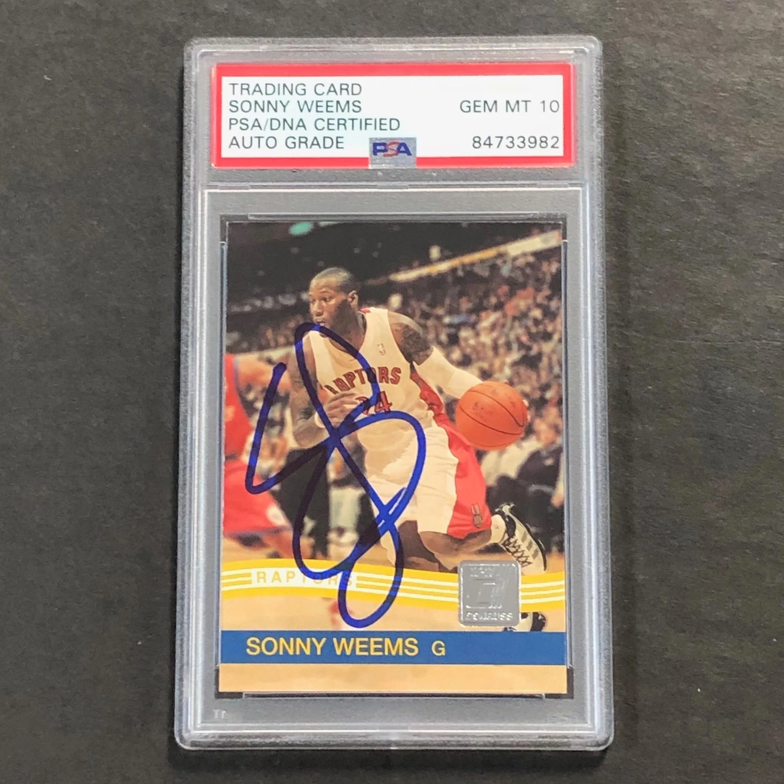 2010-11 Panini Donruss #36 Sonny Weems Signed AUTO 10 PSA Slabbed Raptors