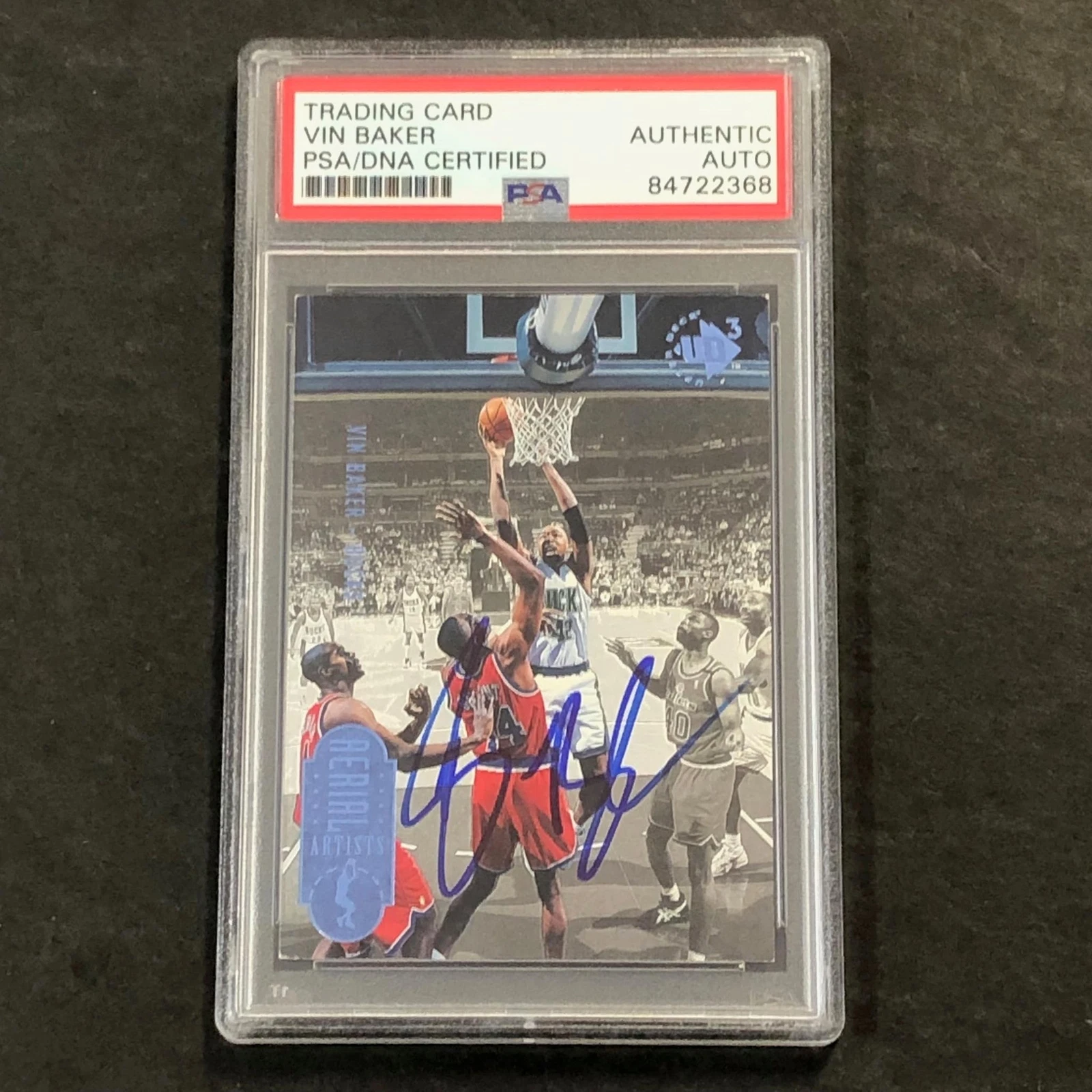 1997 Upper Deck #52 Vin Baker Signed Card PSA/DNA Slabbed Bucks