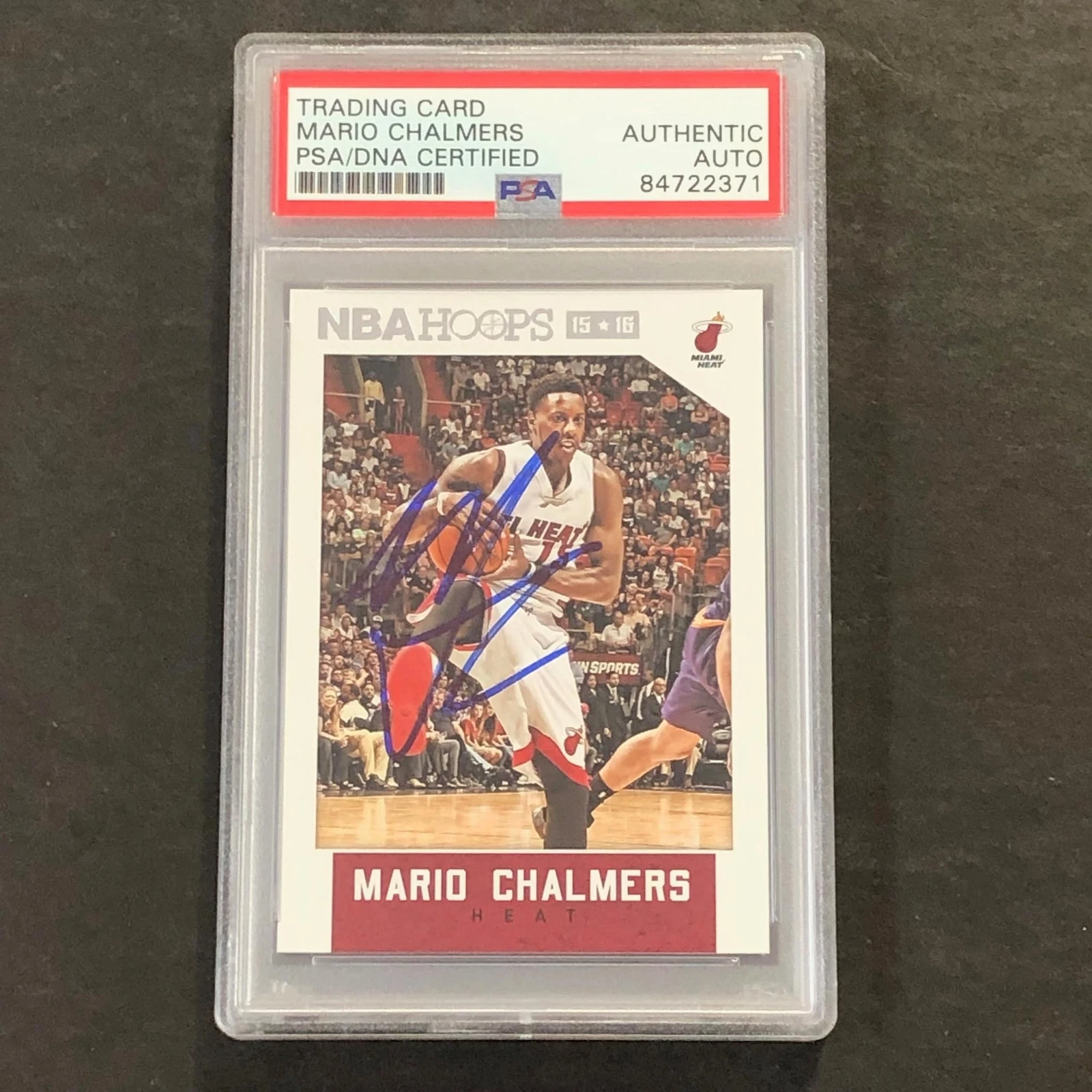 2015-16 NBA Hoops #124 Mario Chalmers Signed Card AUTO PSA Slabbed Heat