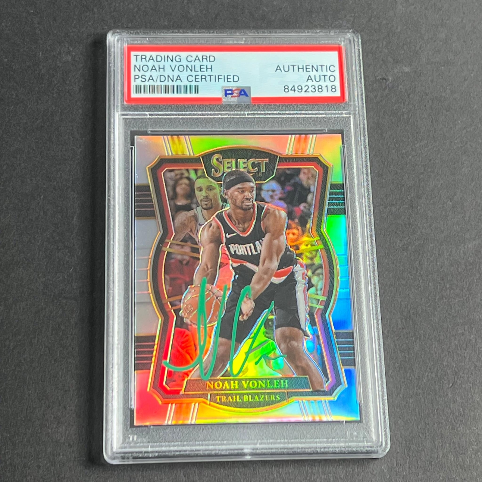 2017-18 Panini Select #114 Noah Vonleh Signed Card AUTO PSA/DNA Slabbed Portland