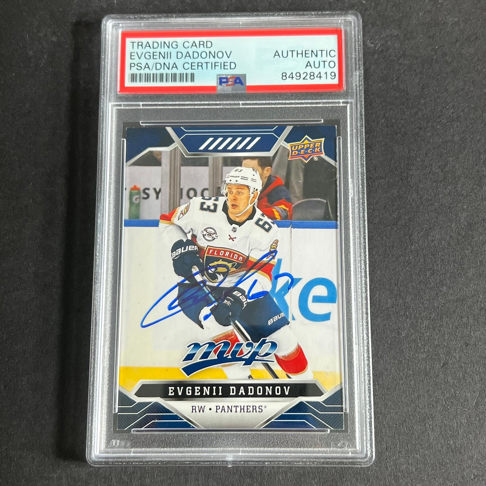 2019-20 Upper Deck MVP Hockey #146 Evgenii Dadonov Signed Card AUTO PSA Slabbed