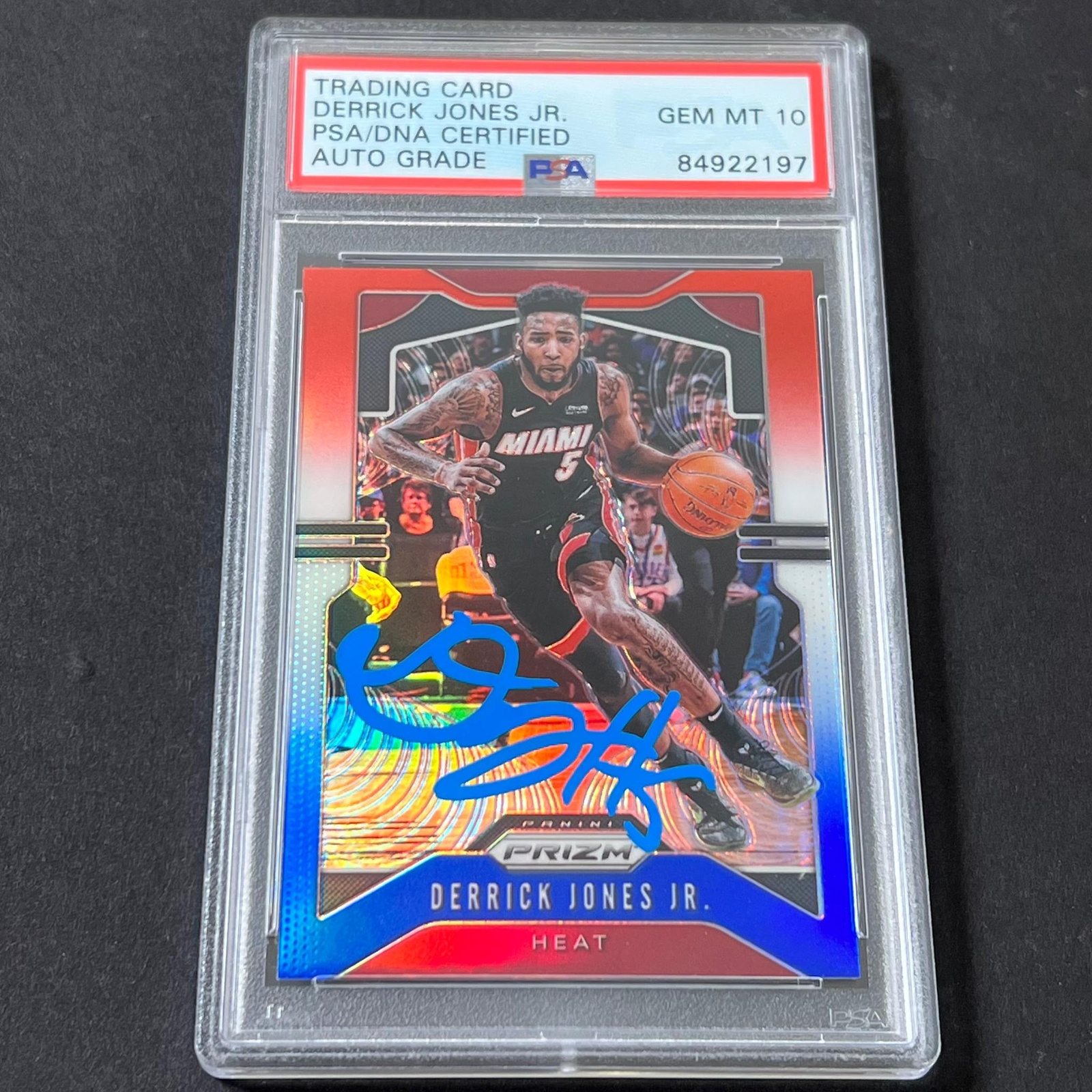 2019-20 Panini Prizm RWB #150 Derrick Jones Jr. Signed Card AUTO 10 PSA Slabbed