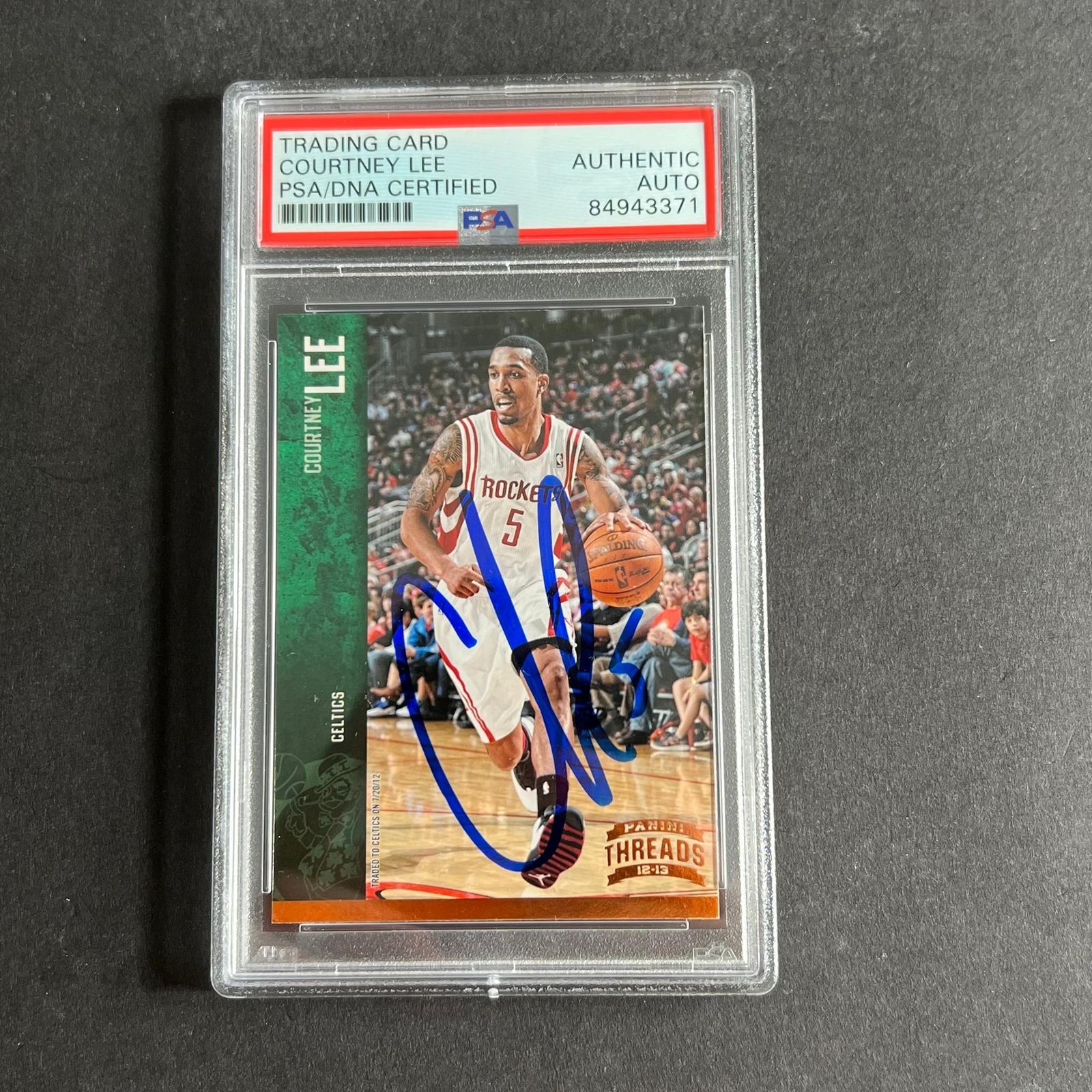 2012-13 Panini Threads #51 Courtney Lee Signed Card AUTO PSA Slabbed Celtics