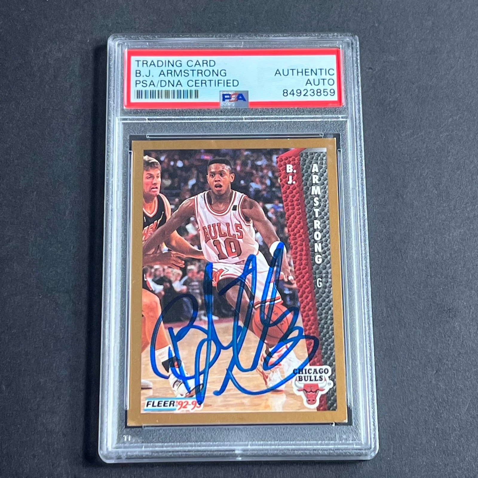 1992-93 Fleer #28 B. J. Armstrong Signed Card AUTO PSA Slabbed Bulls