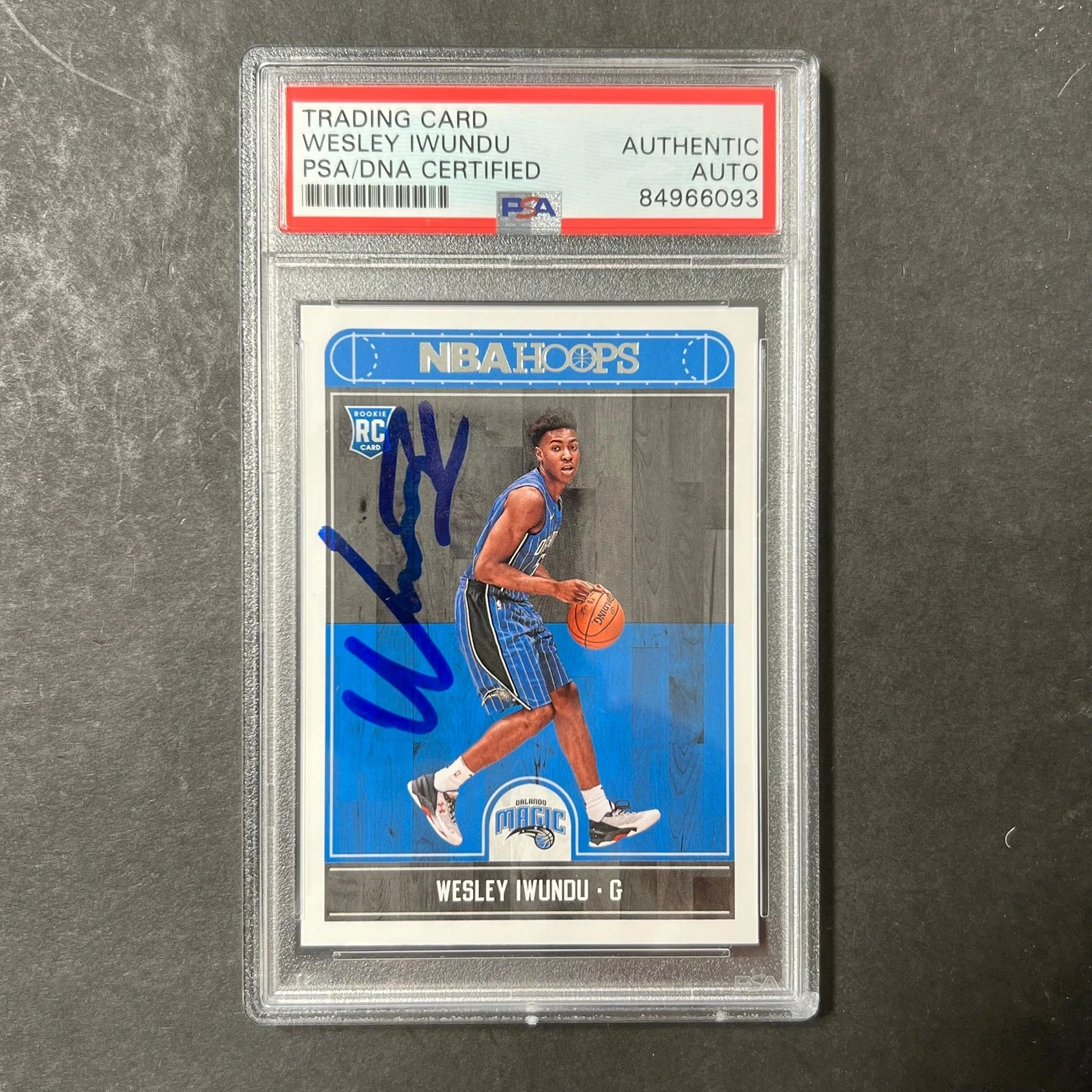2017-18 NBA Hoops #283 Wesley Wes Iwundu Signed Card AUTO PSA/DNA Slabbed RC Mag