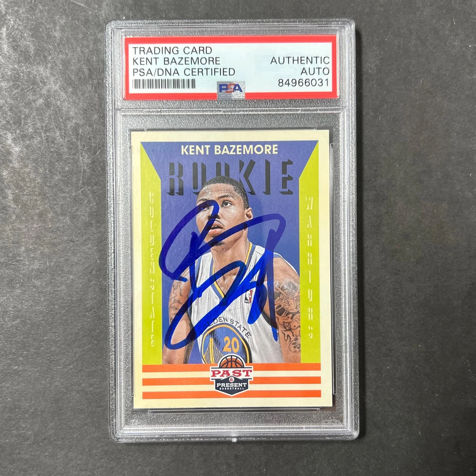 2012-13 Panini Past & Present #181 KENT BAZEMORE Signed Card AUTO PSA Slabbed RC