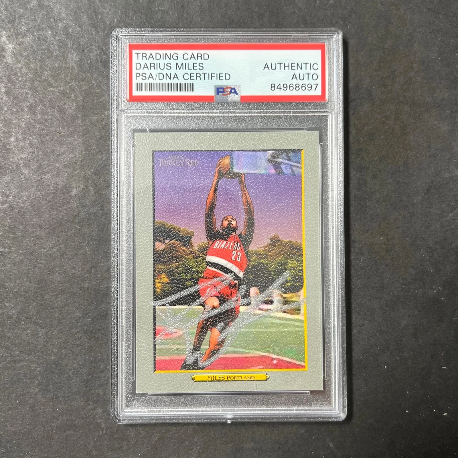 2008 Topps Turkey Red Prominent Basketball Players #159 Darius Miles signed Card