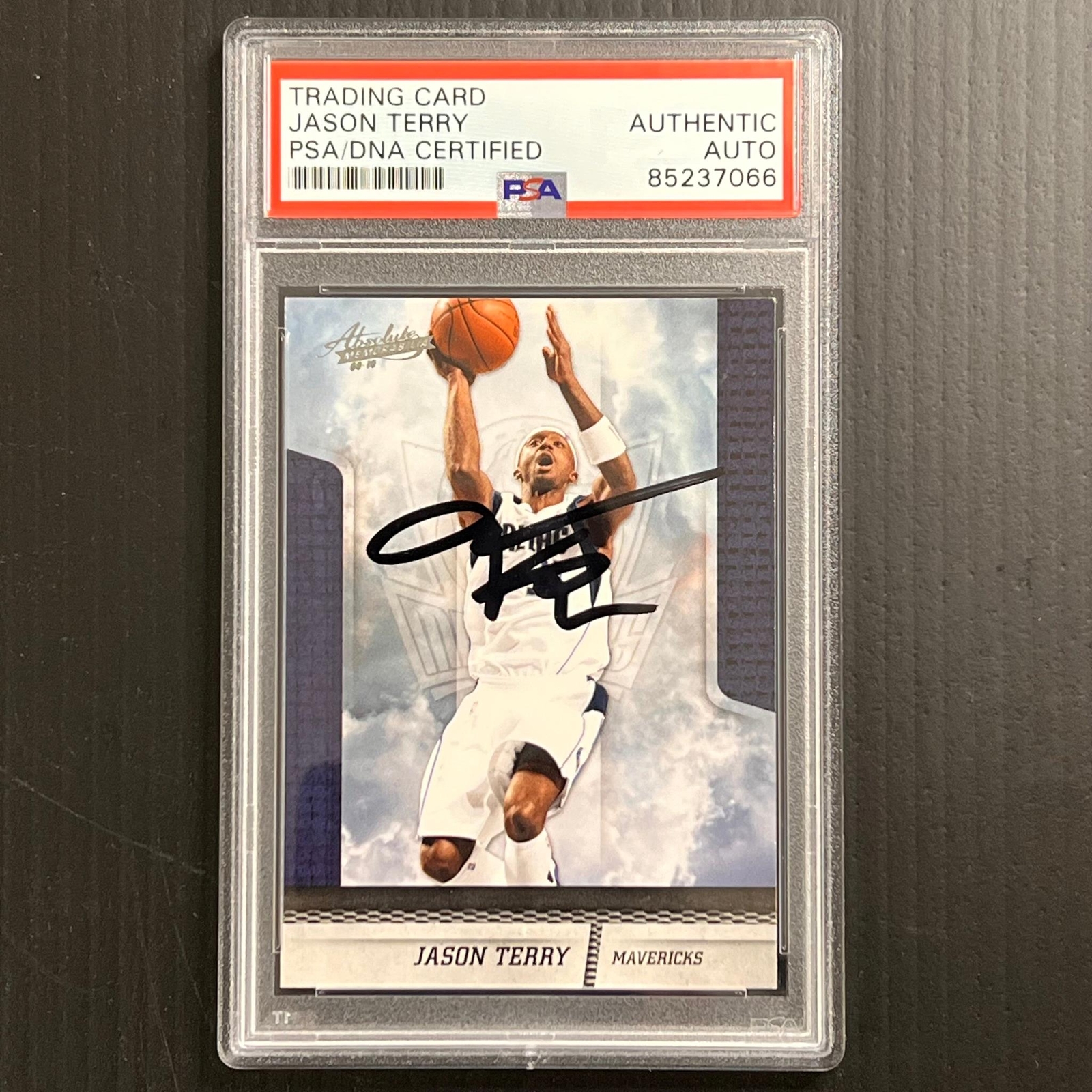 2009-10 Panini #91 Jason Terry Signed Card AUTO PSA/DNA Slabbed Mavericks