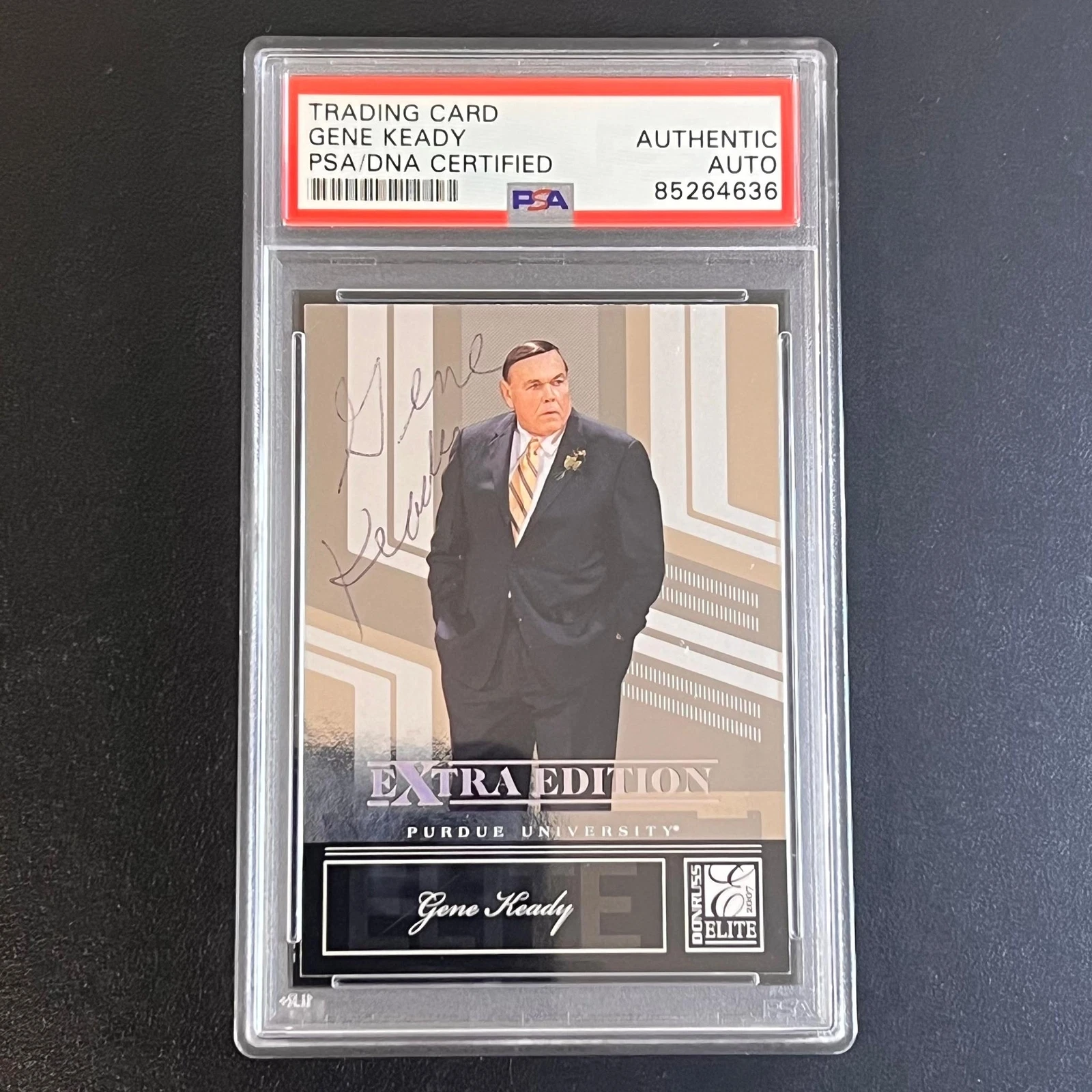 2007-08 Donruss Playoff Extra Edition #71  Gene Keady signed Card AUTO PSA Slabb
