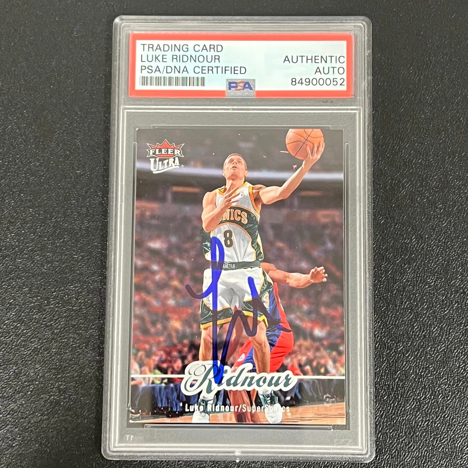2007-08 Fleer Ultra #178 Luke Ridnour Signed Card AUTO PSA Slabbed