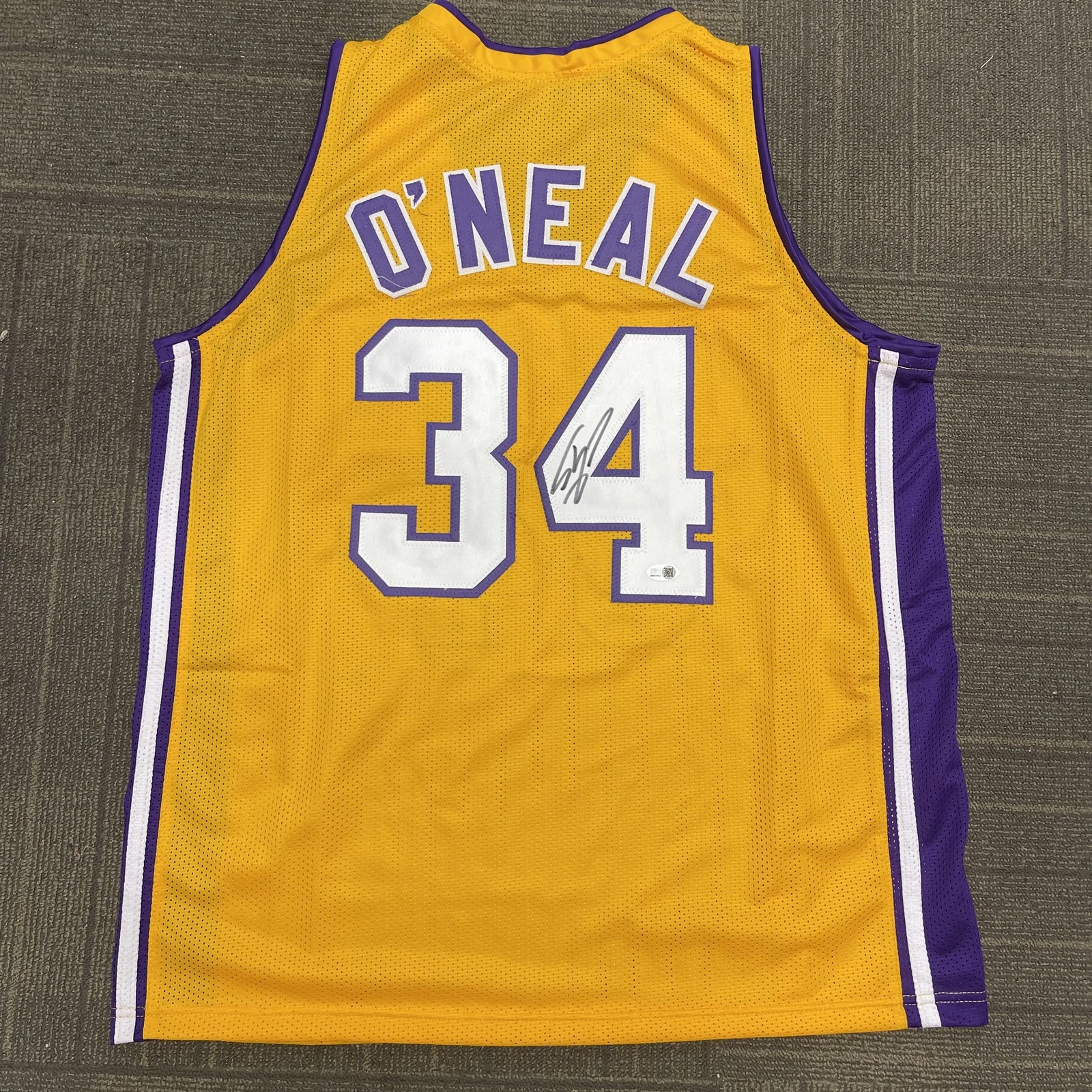 Shaquille O'Neal Signed Jersey JSA Los Angeles Lakers Autographed