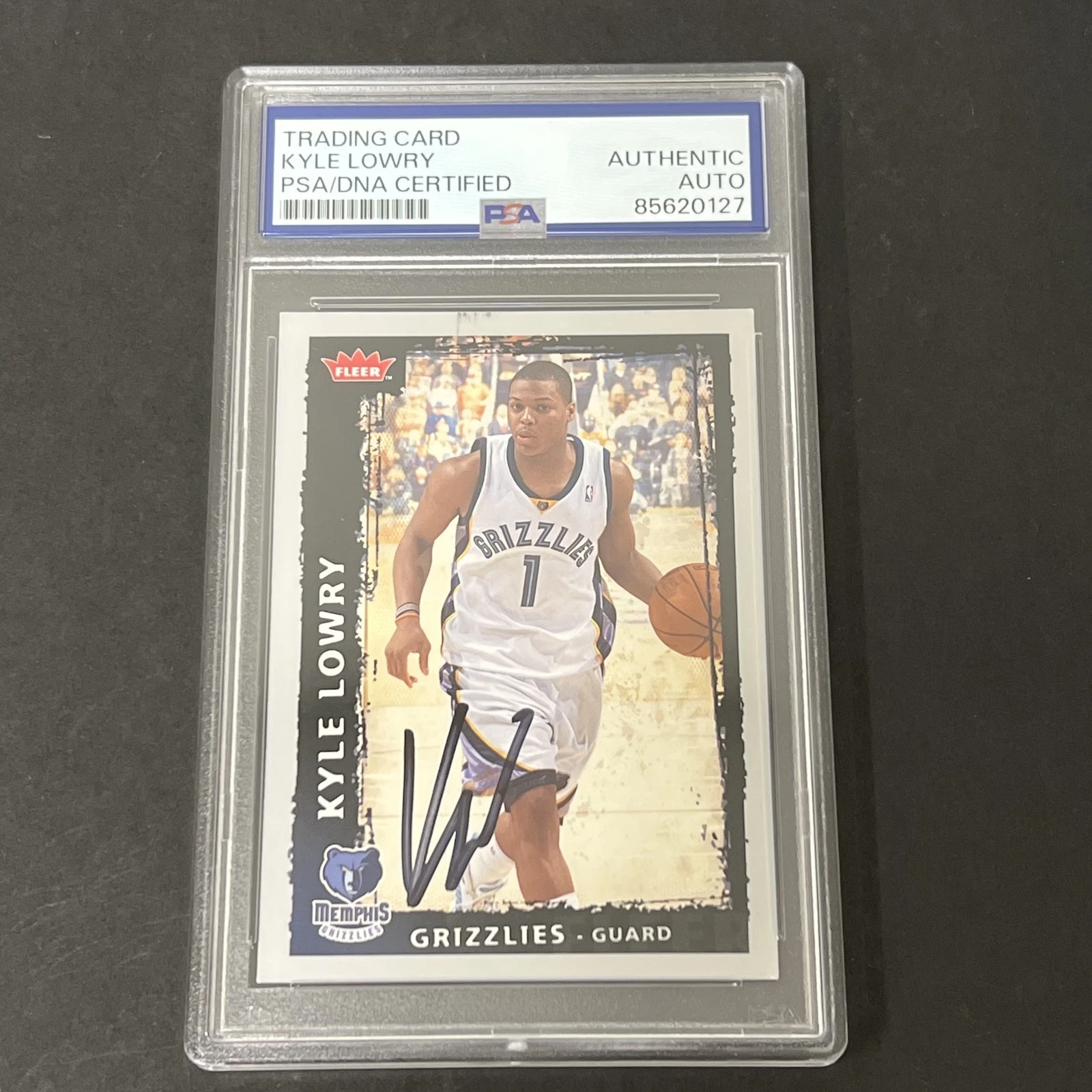 2008-09 NBA Fleer #191 Kyle Lowry signed card PSA Auto Grizzlies