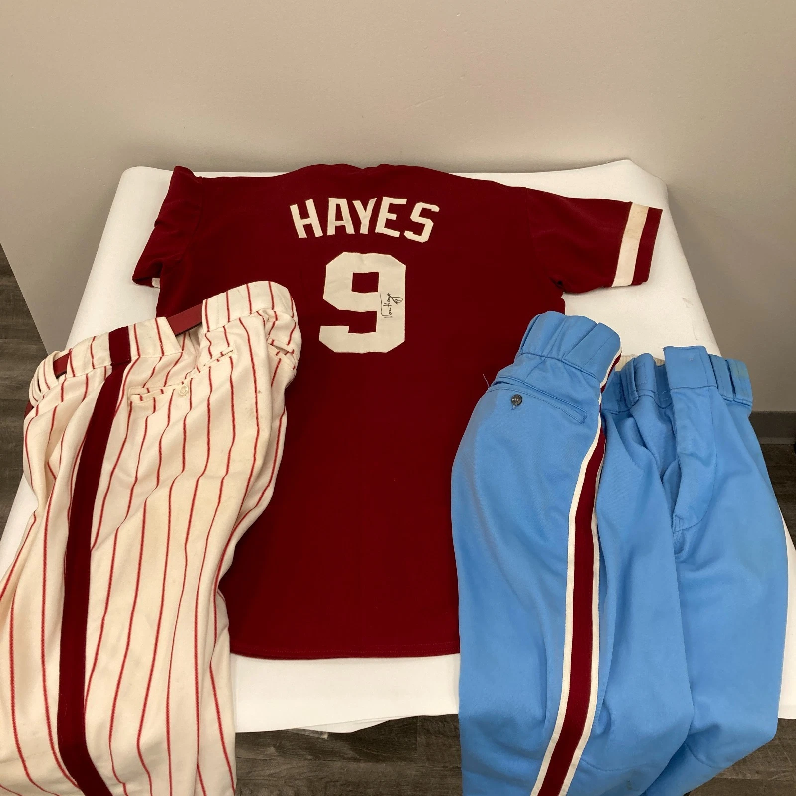 Von Hayes 1988 Game Used Philadelphia Phillies Jersey Uniform MEARS COA
