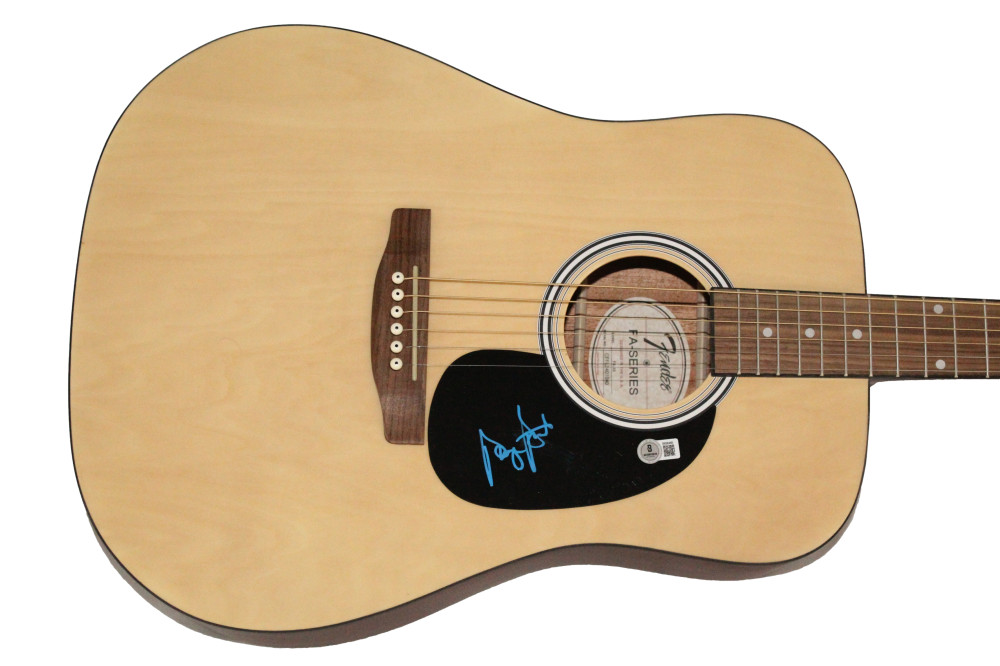 George Strait Signed Autograph Fender Guitar - King of Country Music Beckett COA