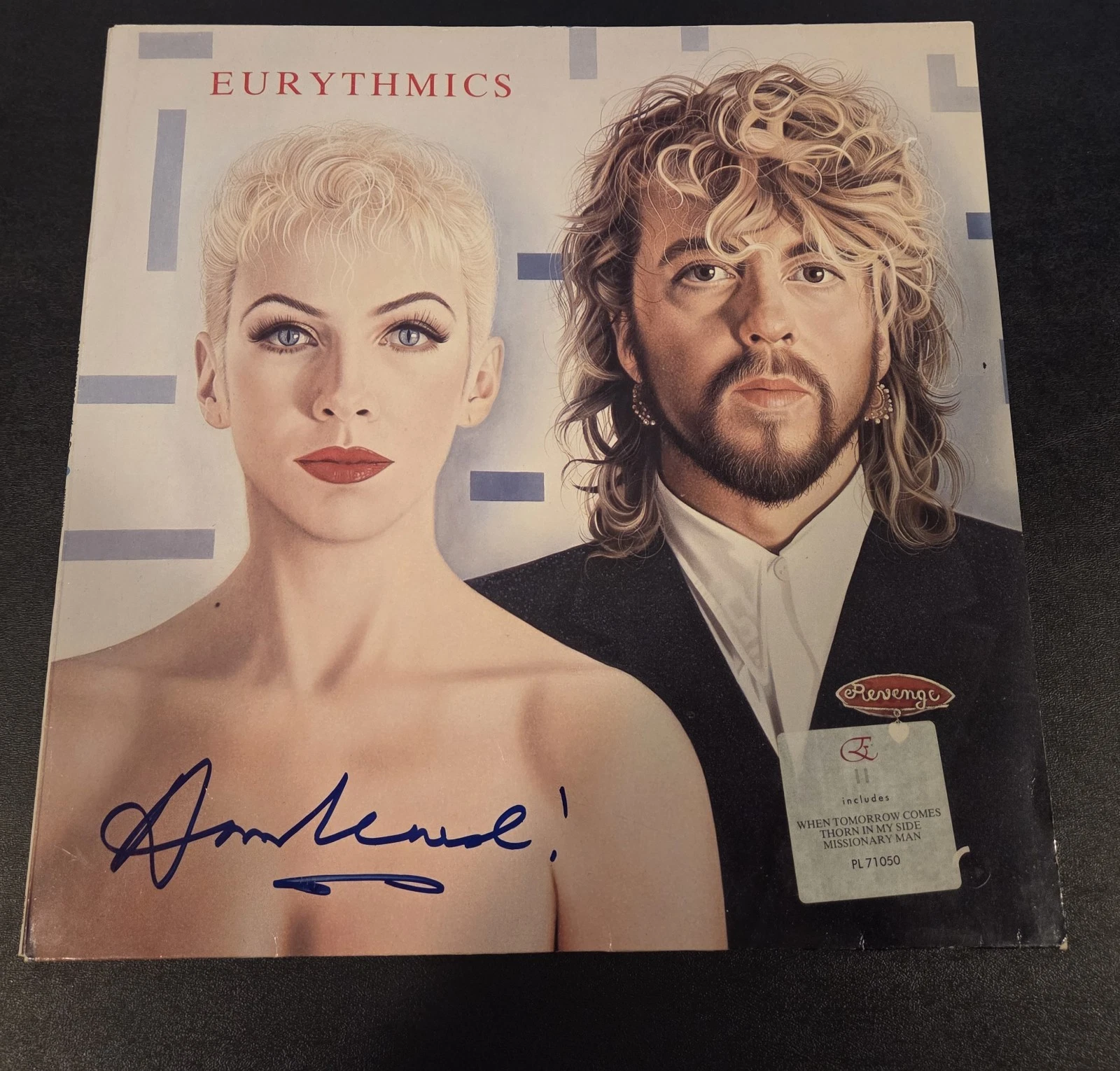 EURYTHMICS ANNIE LENNOX signed autographed 