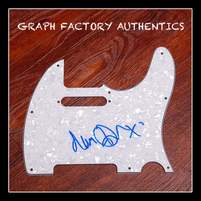 **GORILLAZ ROCK LEGEND *DAMON ALBARN* SIGNED ELECTRIC PICKGUARD AD6 PROOF COA** COLLECTIBLE MEMORABILIA