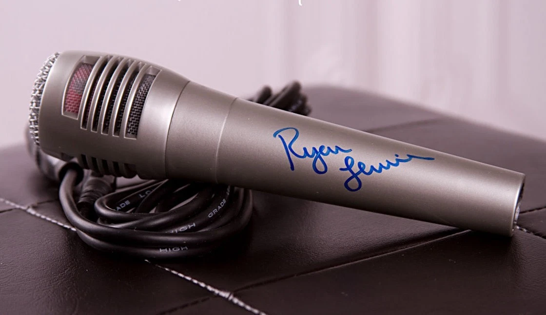 GFA Macklemore Group * RYAN LEWIS * Signed New Microphone AD2 COA