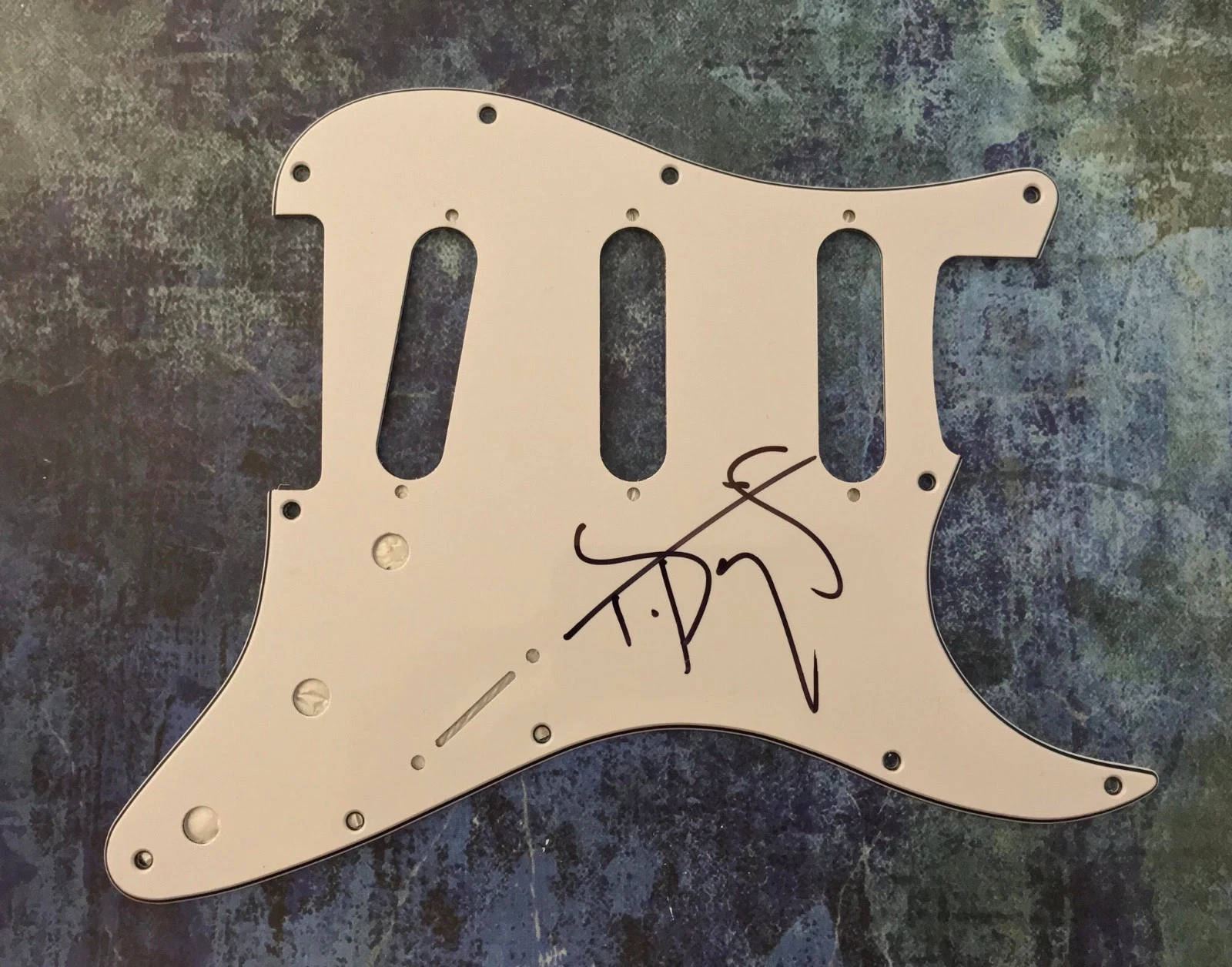 GFA Broadway Rent Star * TAYE DIGGS * Signed Electric Pickguard LA1 COA