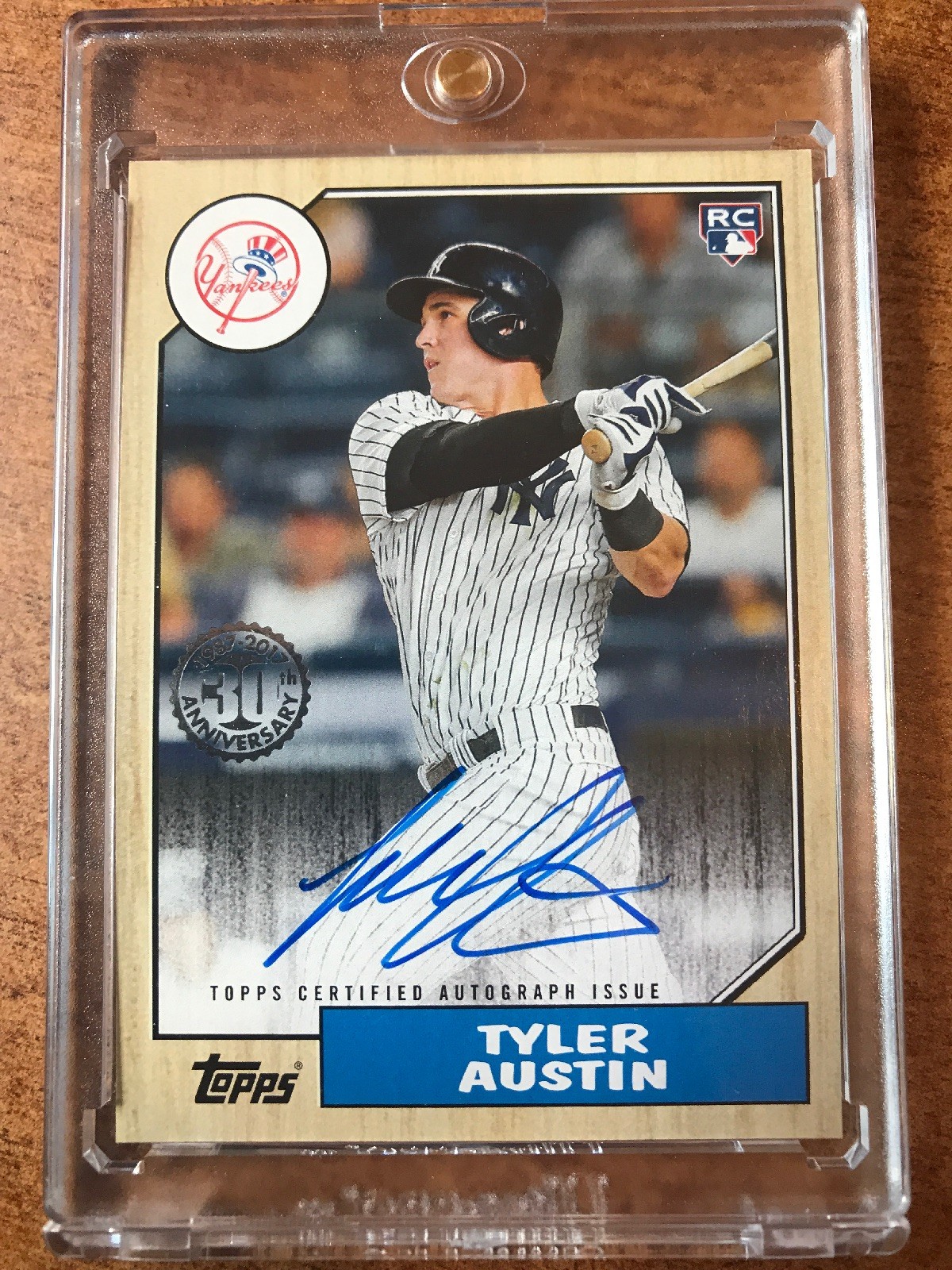 2017 Topps Series 2 #1987A-TA 1987 Tyler Austin Auto 30th Anniversary RC Card