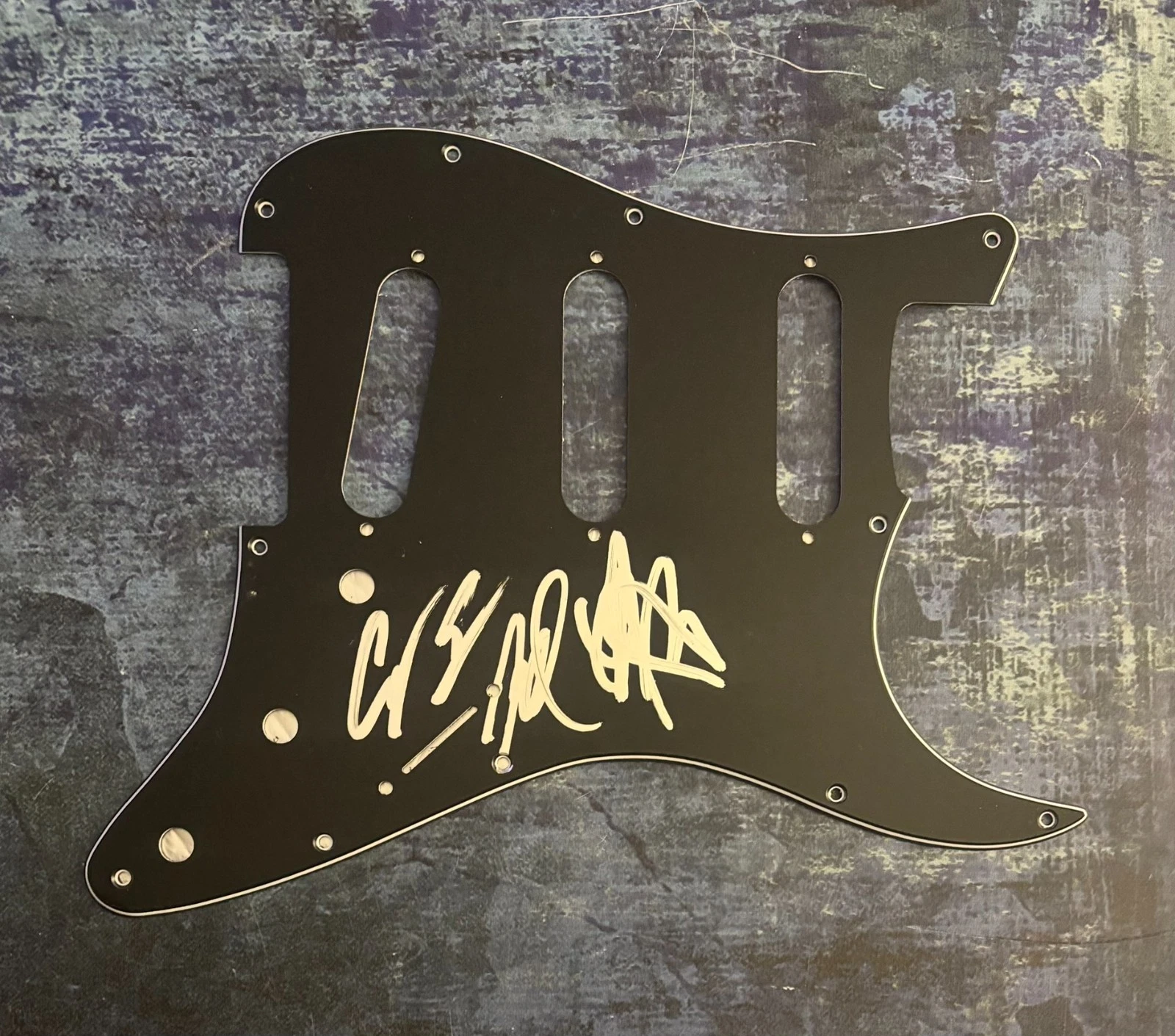 GFA Matty Mullins x3 Band * MEMPHIS MAY FIRE * Signed Electric Pickguard COA