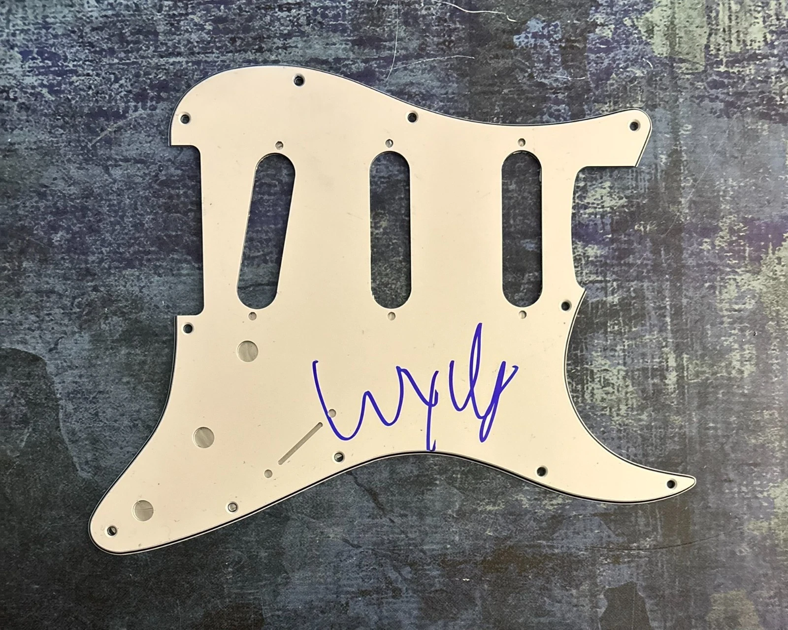 GFA The Fugees Star  * WYCLEF JEAN *  Signed Electric Guitar Pickguard COA