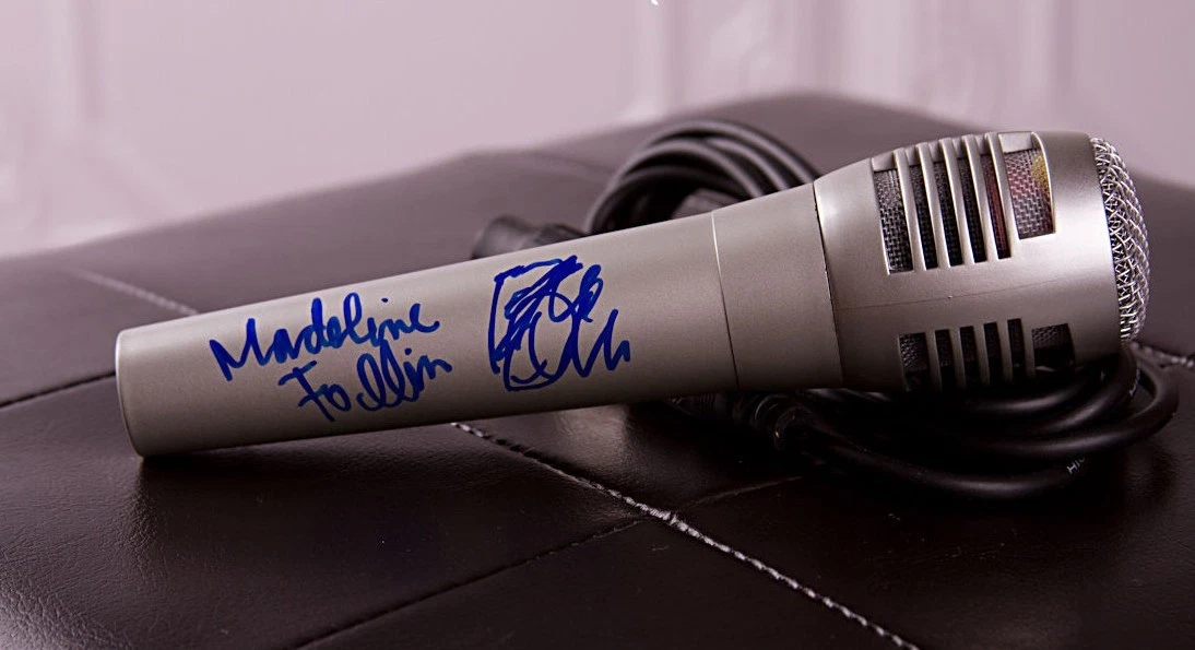 GFA The Cults Band * BRIAN & MADELINE FOLLIN * Signed New Microphone COA