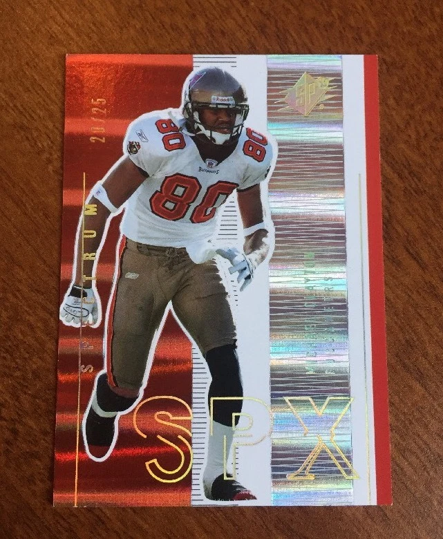 2005 SPx Football Michael Clayton Spectrum #ED /25 BUCCS