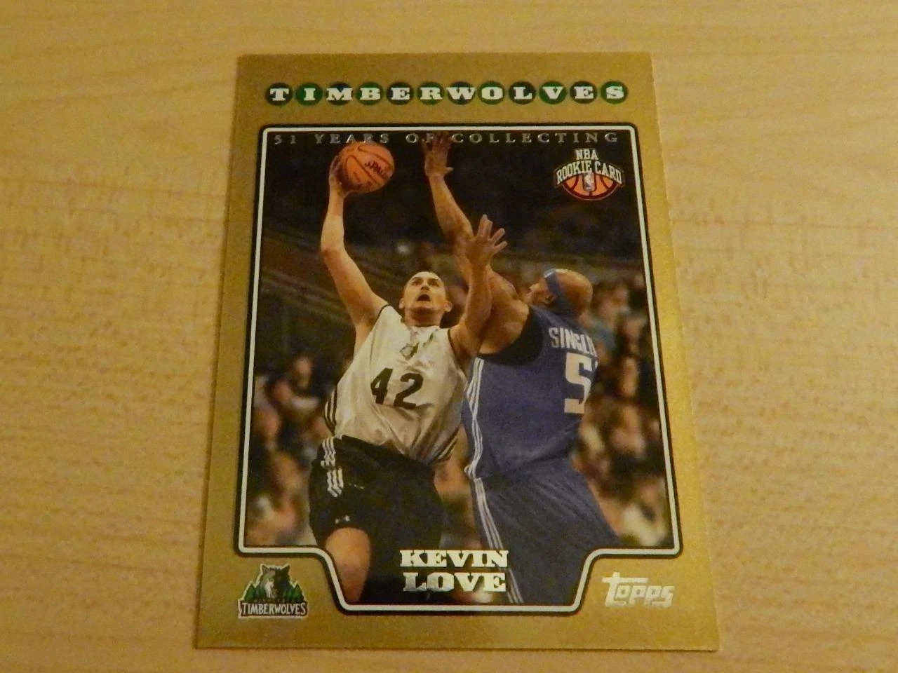 2008 TOPPS BASKETBALL KEVIN LOVE RC 51 YEAR GOLD #ED /2008 CAVS