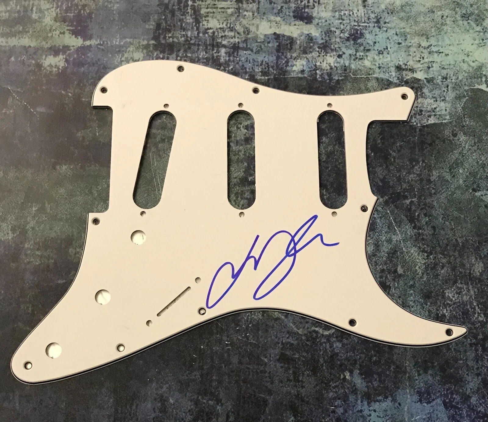 GFA Wings Guitarist * LAURENCE JUBER * Signed Electric Pickguard COA