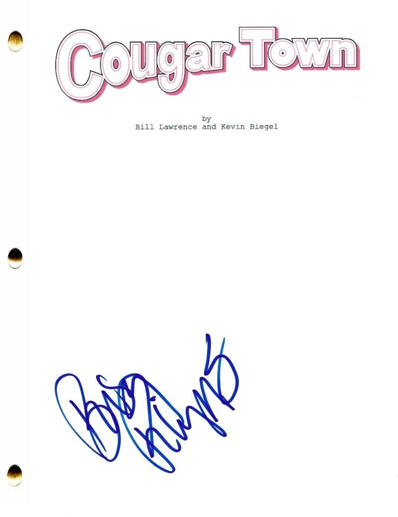 BUSY PHILIPPS SIGNED COUGAR TOWN FULL PILOT SCRIPT AUTHENTIC AUTOGRAPH