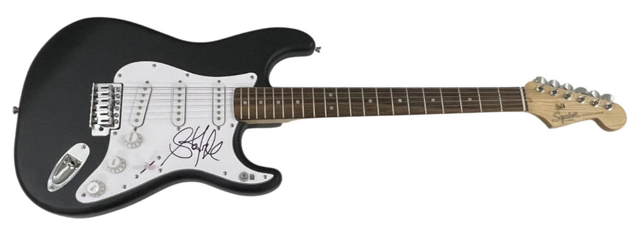 Steven Tyler Signed Fender Full Size Electric Guitar Aerosmith Autograph Beckett