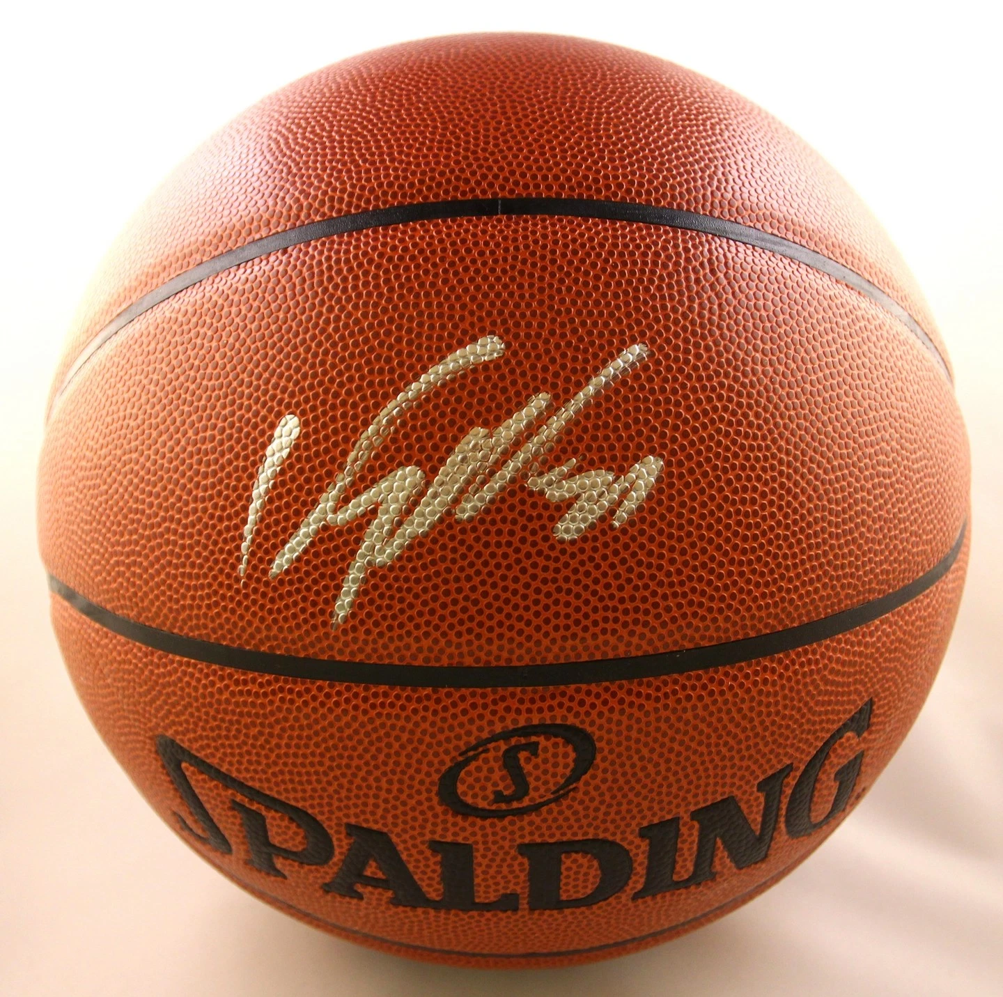 Atlanta Hawks Dominique Wilkins Signed Basketball COA