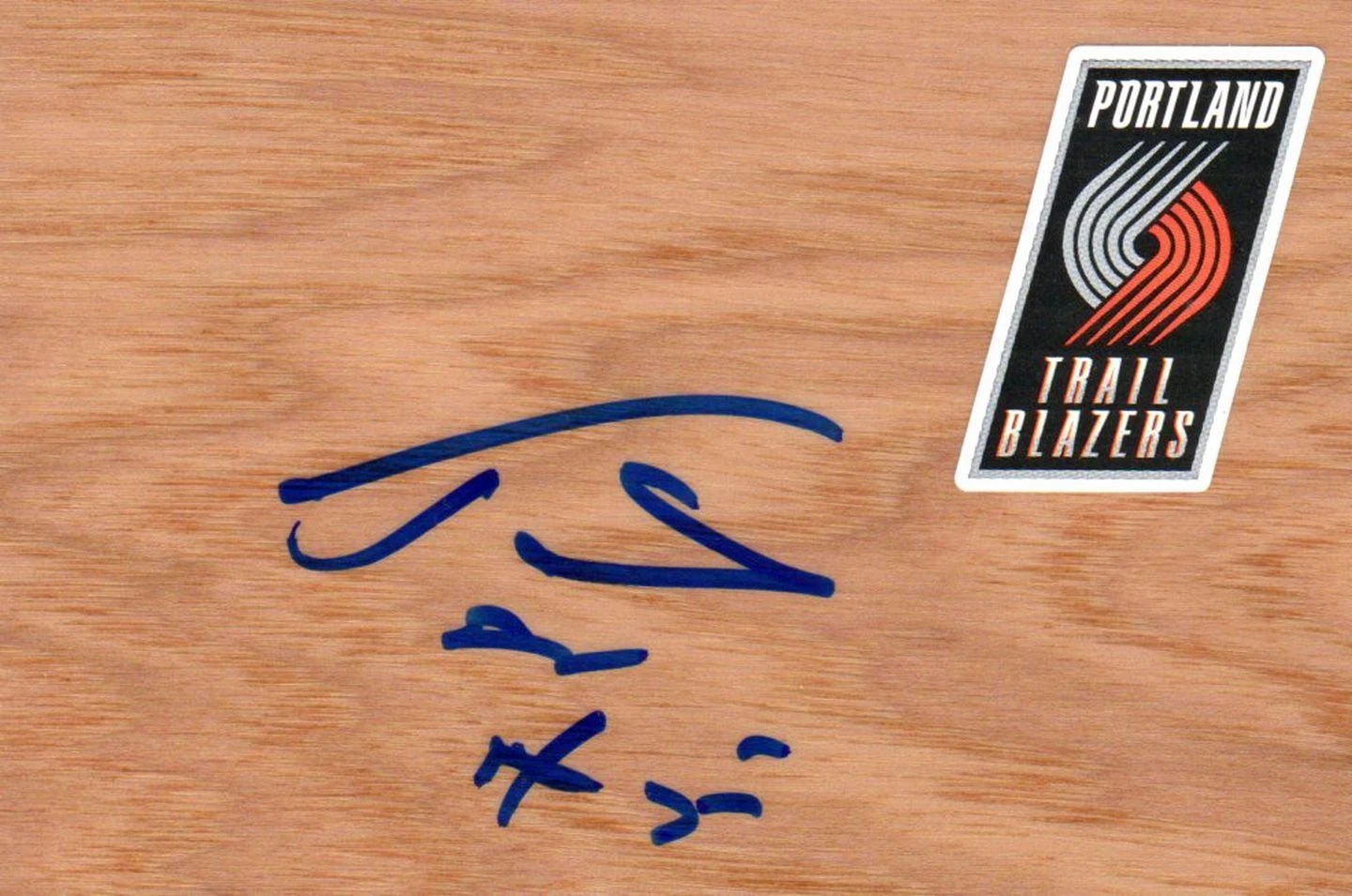 Portland Trail Blazers Travis Outlaw Signed Floorboard COA