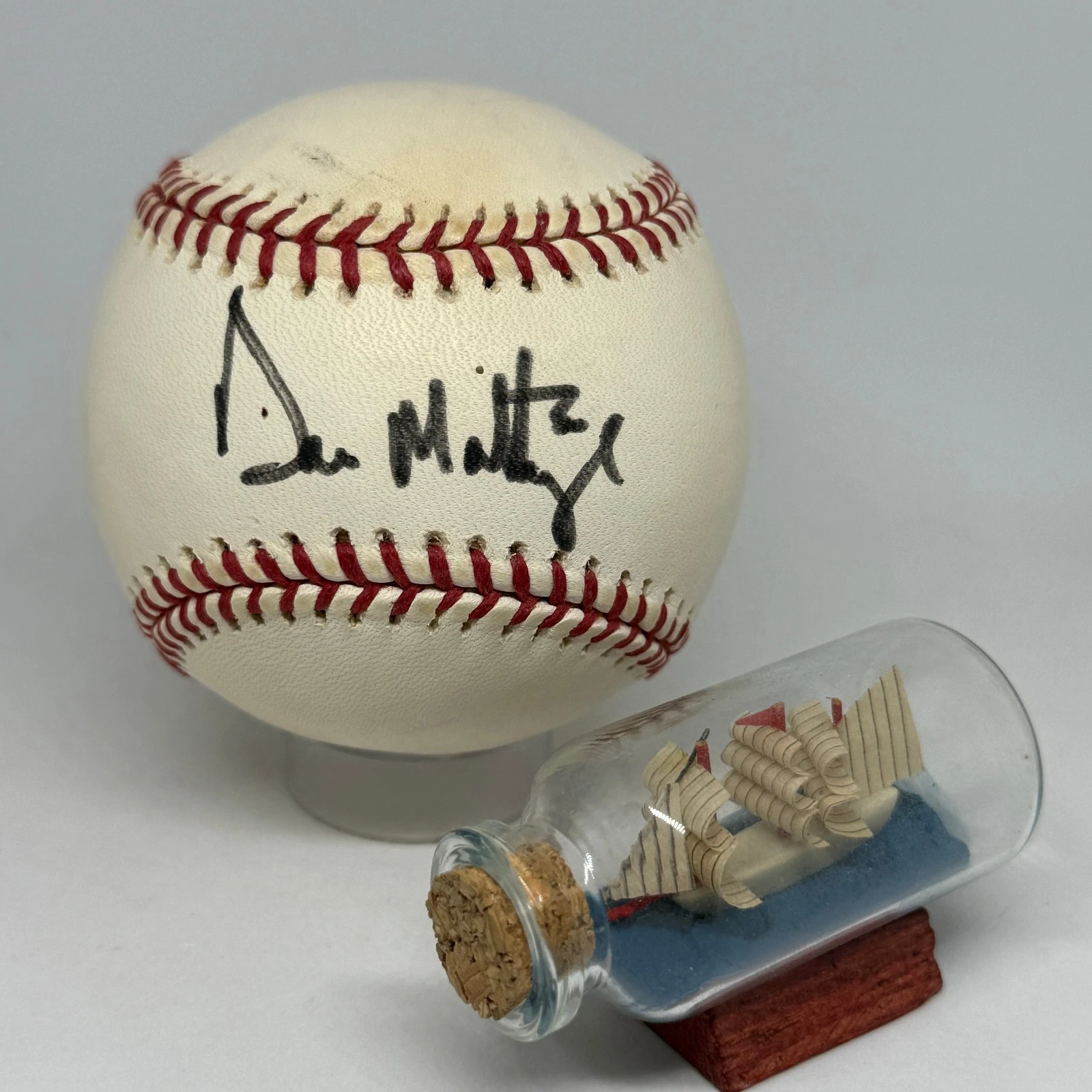 Don Mattingly signed Rawlings OML Baseball JSA COA Yankees HOF Auto A4186