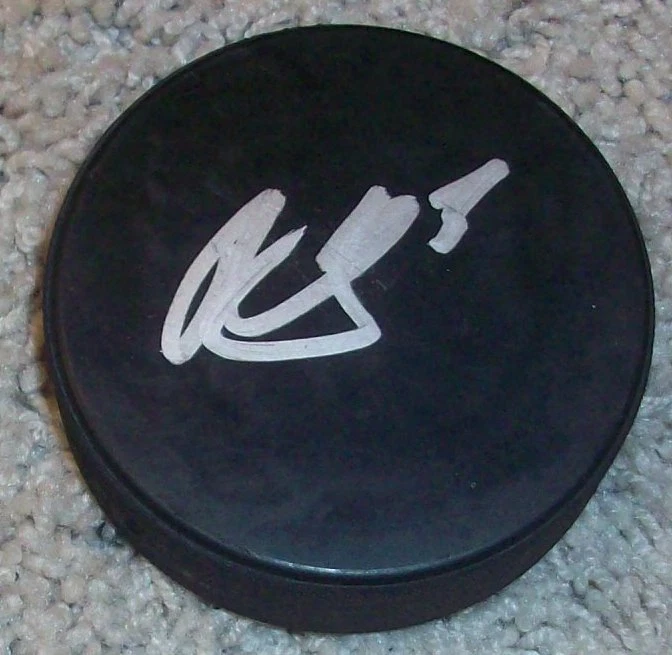 MARK GIORDANO CALGARY FLAMES TEAM CANADA SIGNED AUTOGRAPH PUCK A w/PROOF