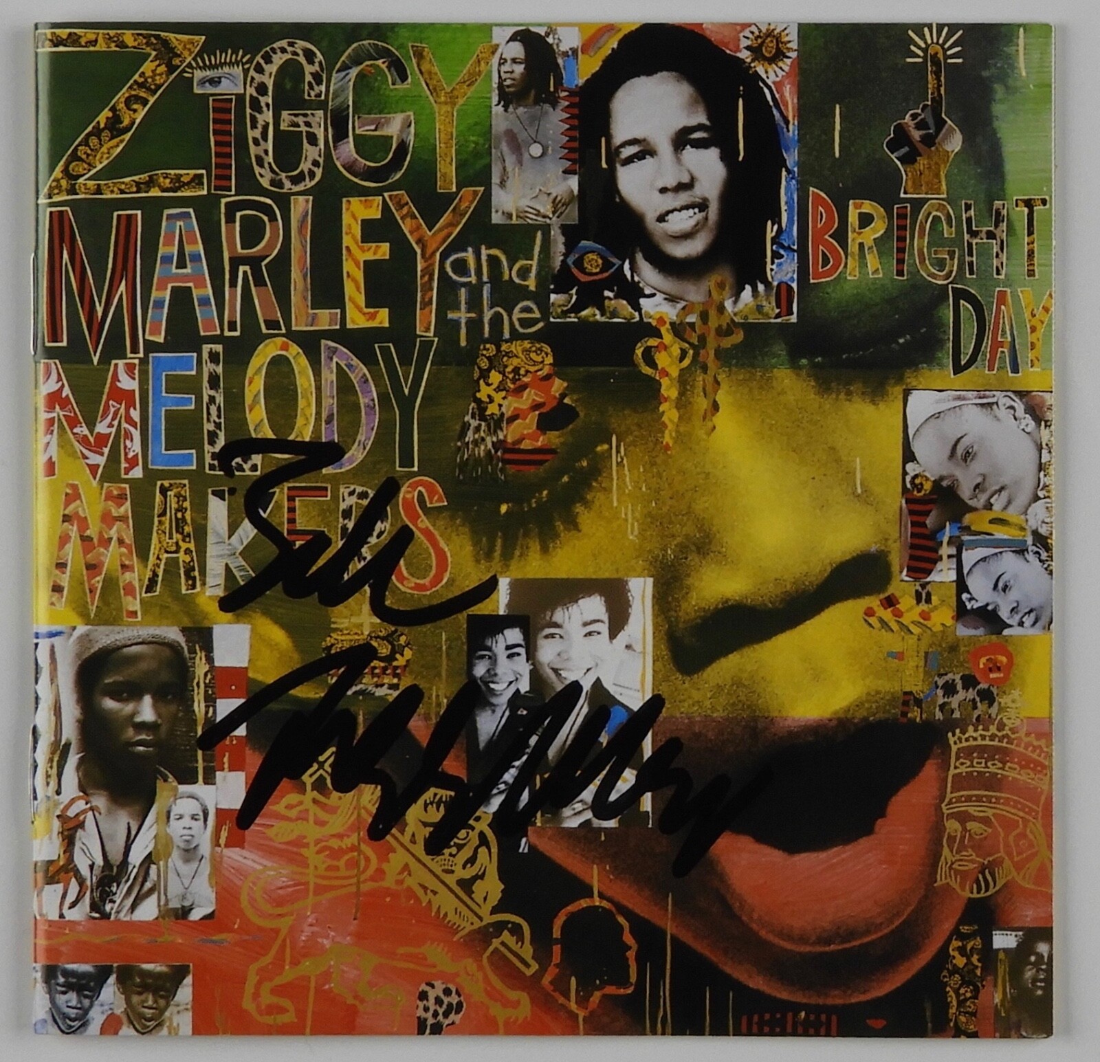 ZIGGY MARLEY JSA SIGNED AUTOGRAPH CD BOOKLET BRIGHT DAY COLLECTIBLE MEMORABILIA