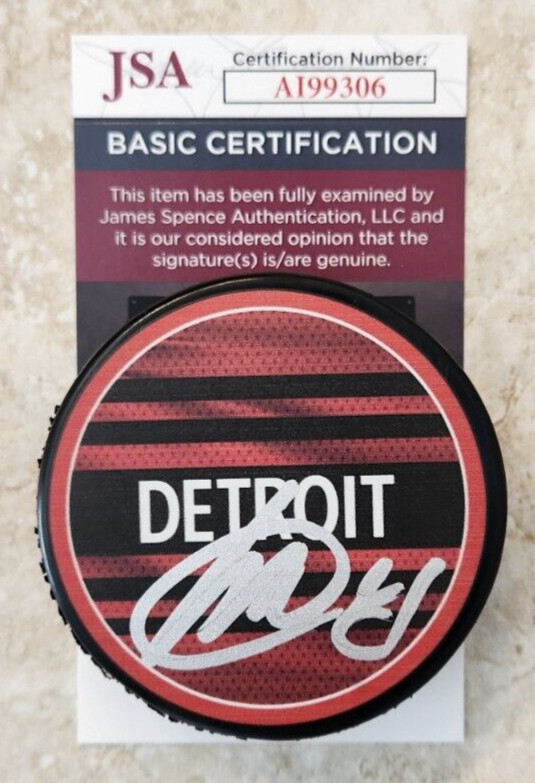 Dominik Kubalik Signed Reverse Retro Puck w/ JSA COA #AI99306 Detroit Red Wings
