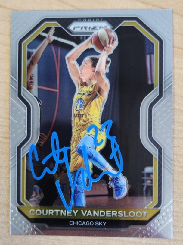 Courtney Vandersloot Signed 2021 Panini Prizm WNBA Card #10 Chicago Sky 1