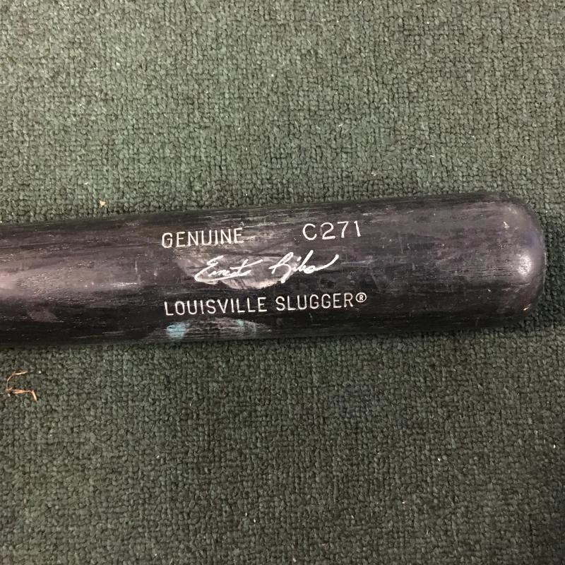 ERNEST RILES GAME USED LOUISVILLE SLUGGER BAT GREAT USE W/COA
