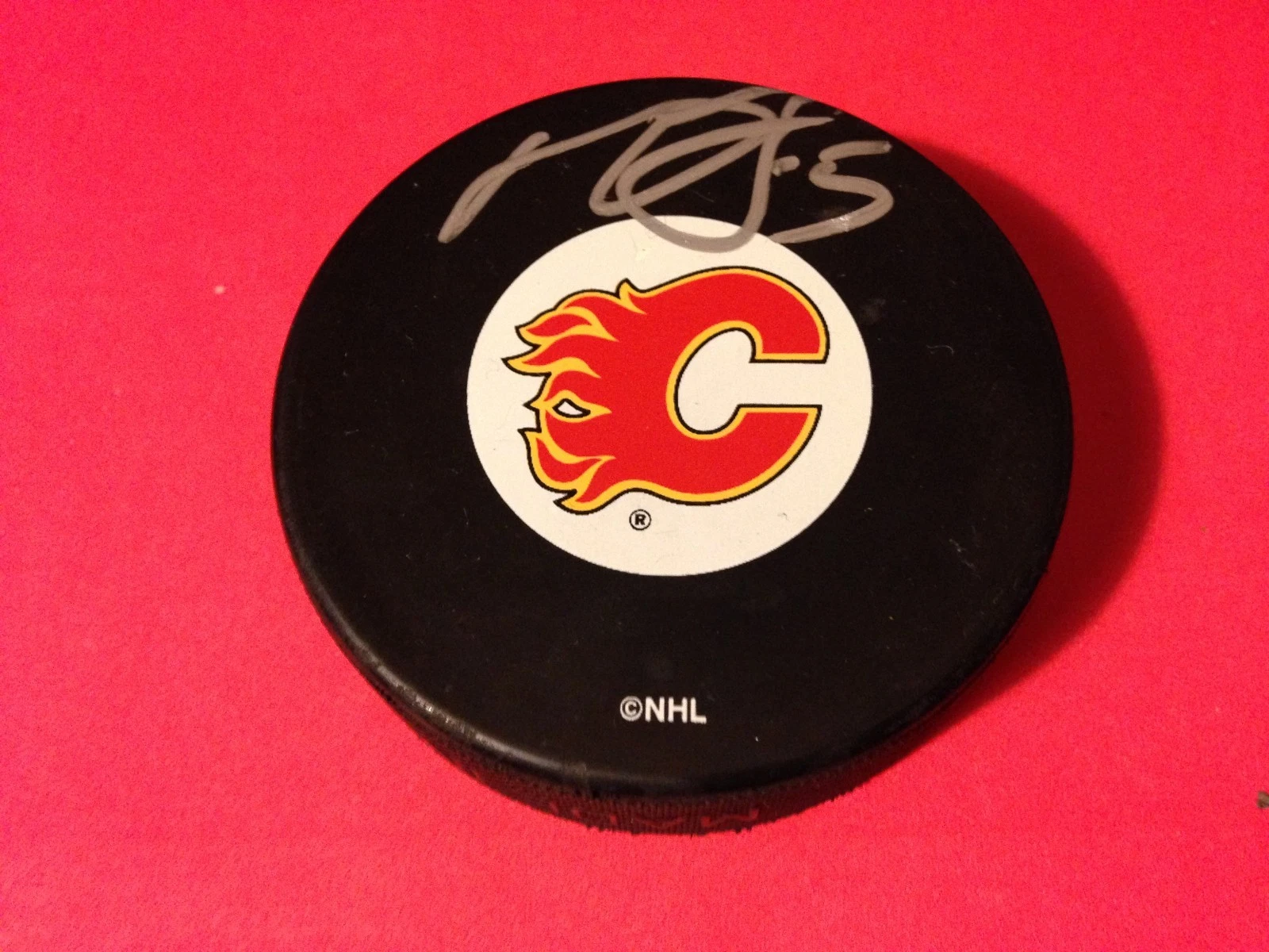 Mark Giordano Calgary Flames Signed Auto Hockey Puck