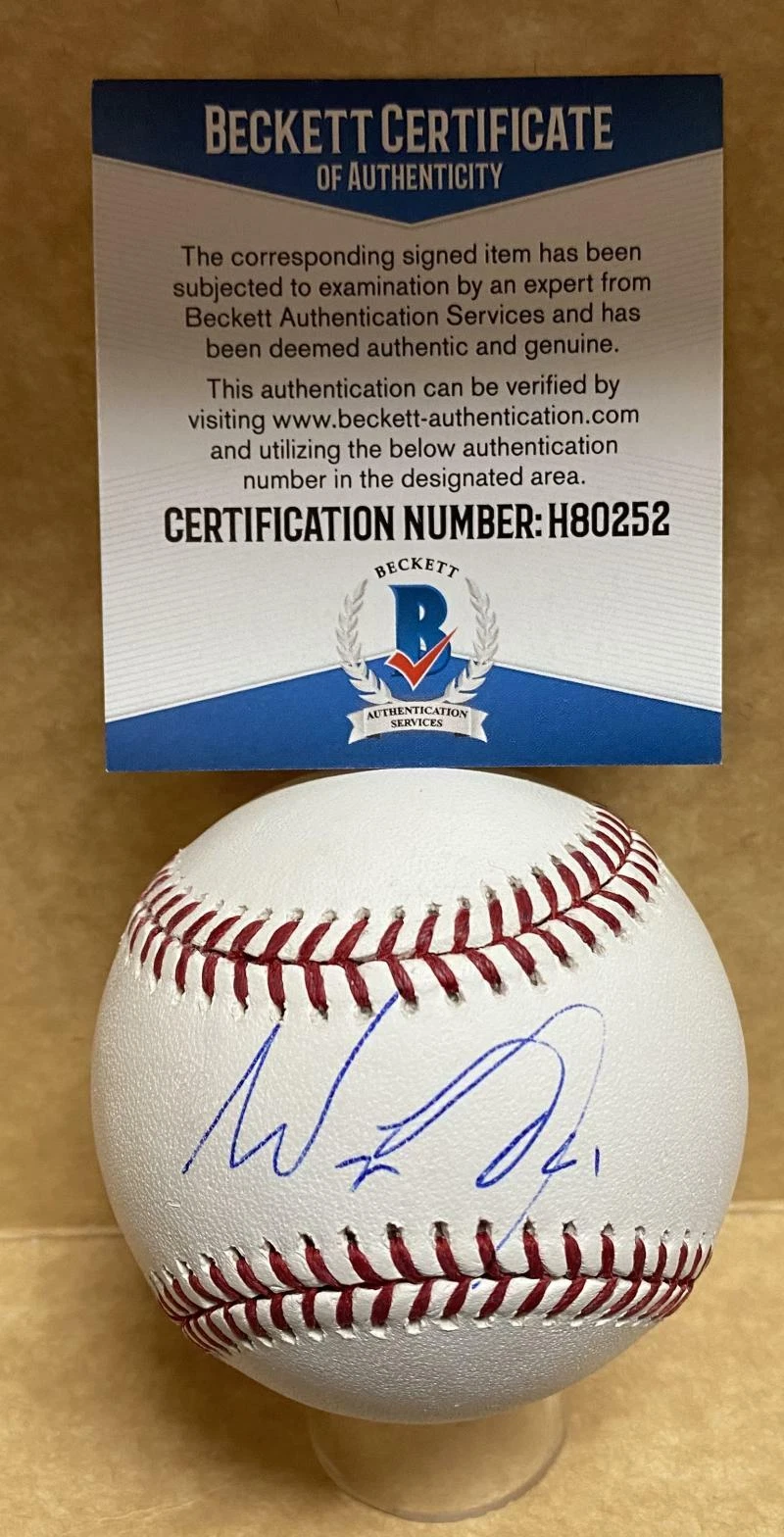 WALTER LOCKETT NEW YORK METS SIGNED AUTOGRAPHED M.L. BASEBALL BECKETT H80252