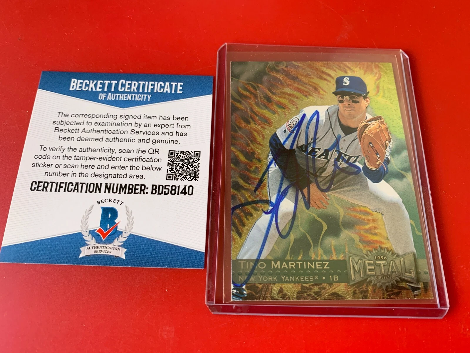 Tino Martinez Mariners 1996 Metal Universe Card Signed Auto BAS COA