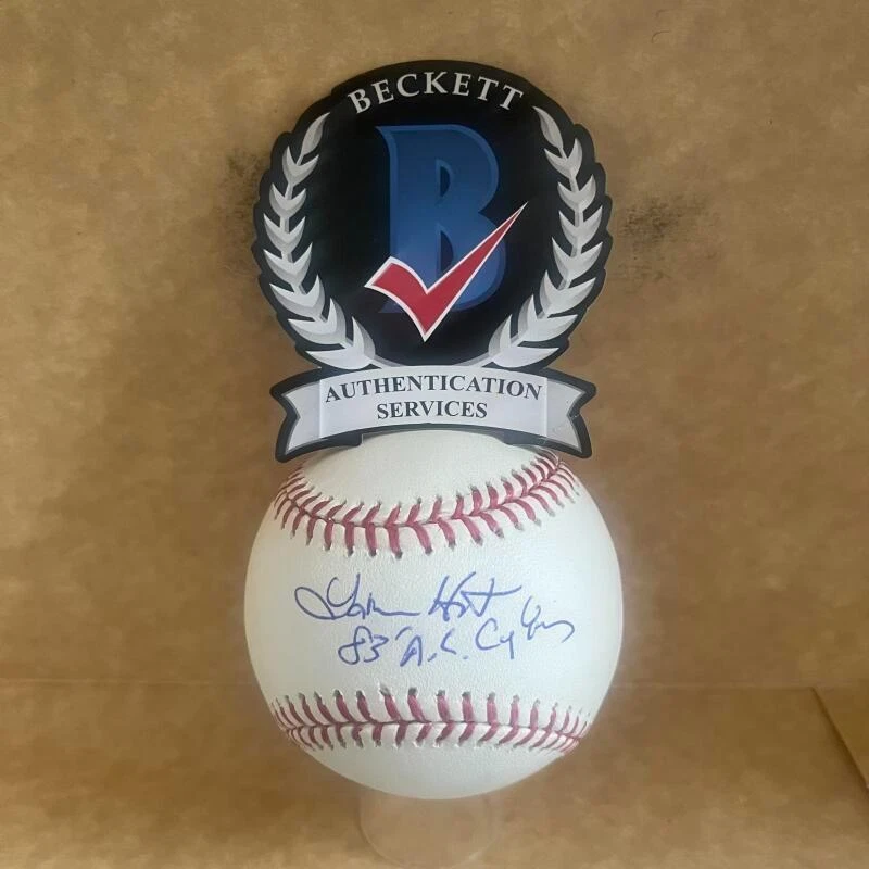 LAMARR HOYT 83 A.L. CY SIGNED AUTOGRAPHED M.L. BASEBALL BECKETT AUTHENTICATED