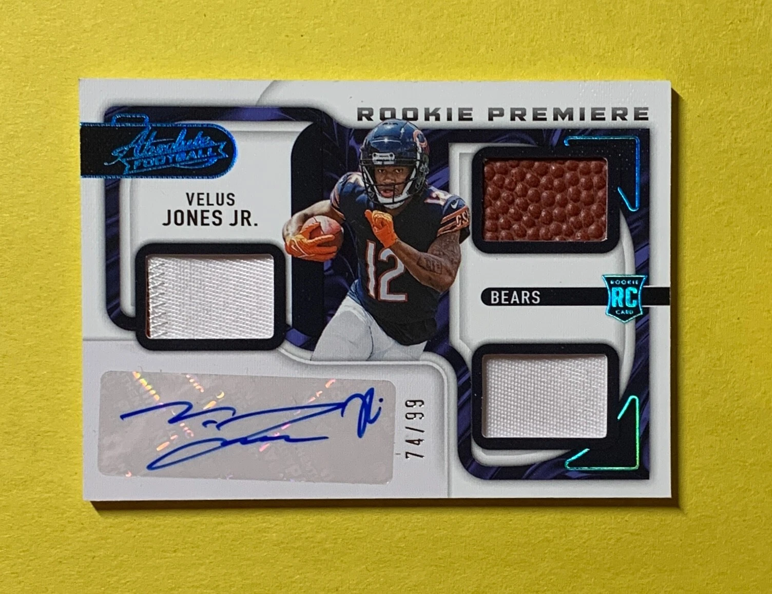 2022 PANINI ABSOLUTE VELUS JONES JR ROOKIE PREMIERE PATCH AUTO /99 #230 BEARS RC