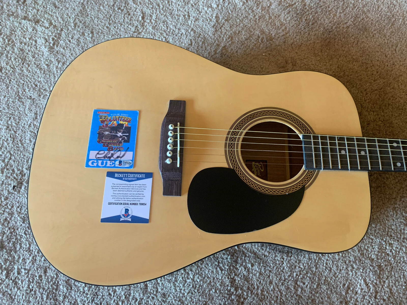 Charlie Daniels Signed Autographed Acoustic Guitar Beckett Certified