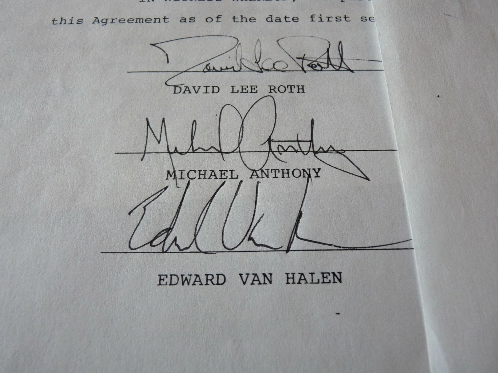 VAN HALEN ORIGINAL 1979 LAWSUIT RELEASE CONTRACT SIGNED 6 SIGS BAS CERTIFIED COLLECTIBLE MEMORABILIA