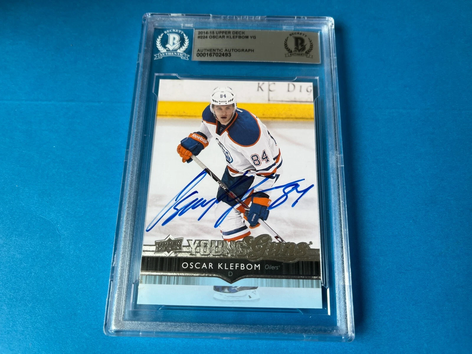 Oscar Flefbom 2014-15 UD Young Guns Rookie Card Signed Auto Beckett SLABBED BAS